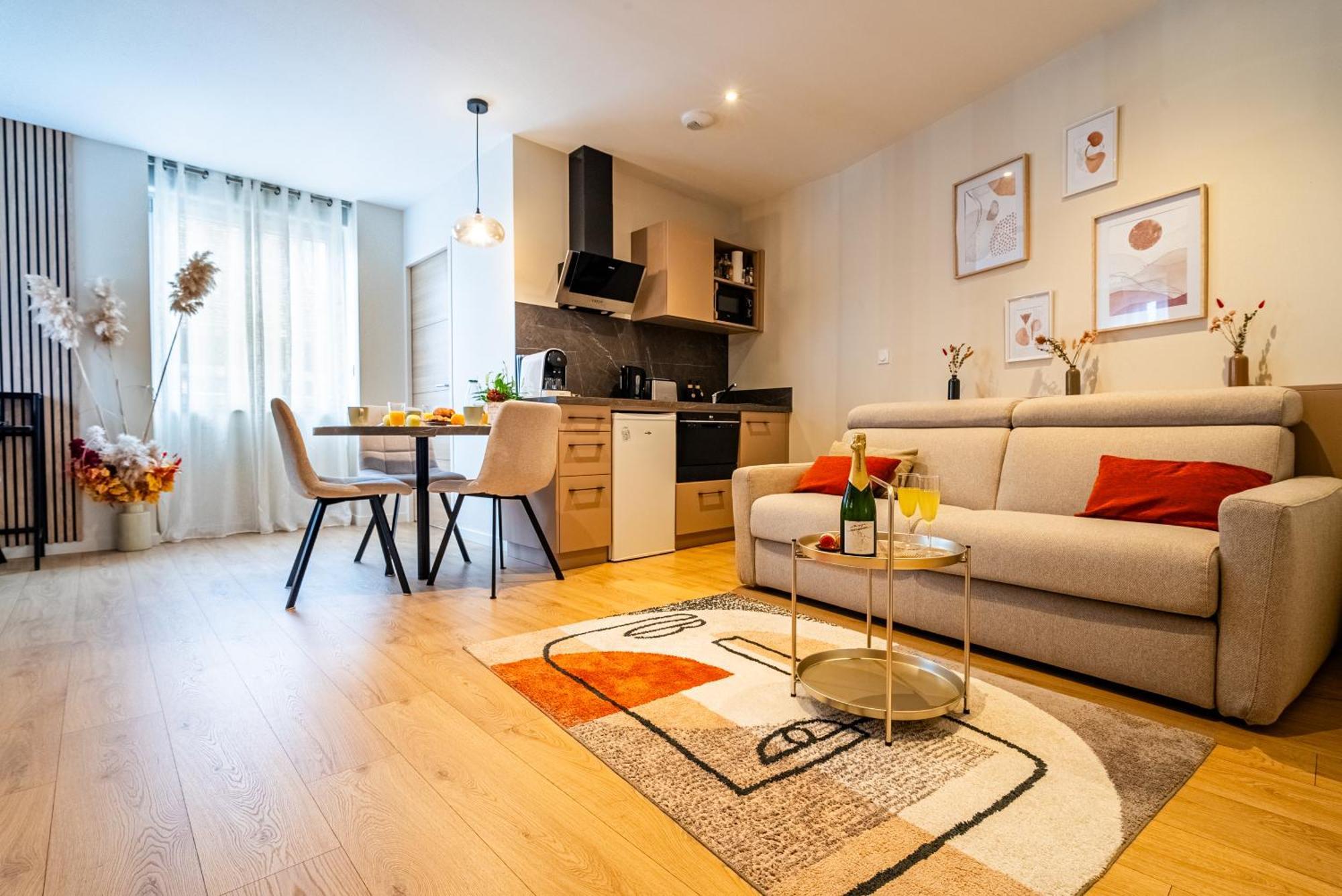 Au Duplex D'Or Centre Historique Apartment Безансон Екстериор снимка
