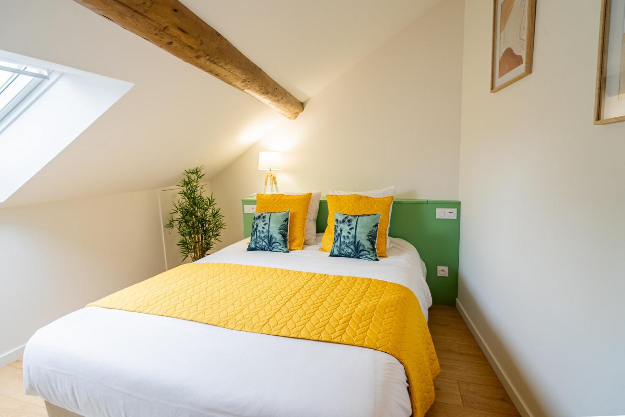 Au Duplex D'Or Centre Historique Apartment Безансон Екстериор снимка