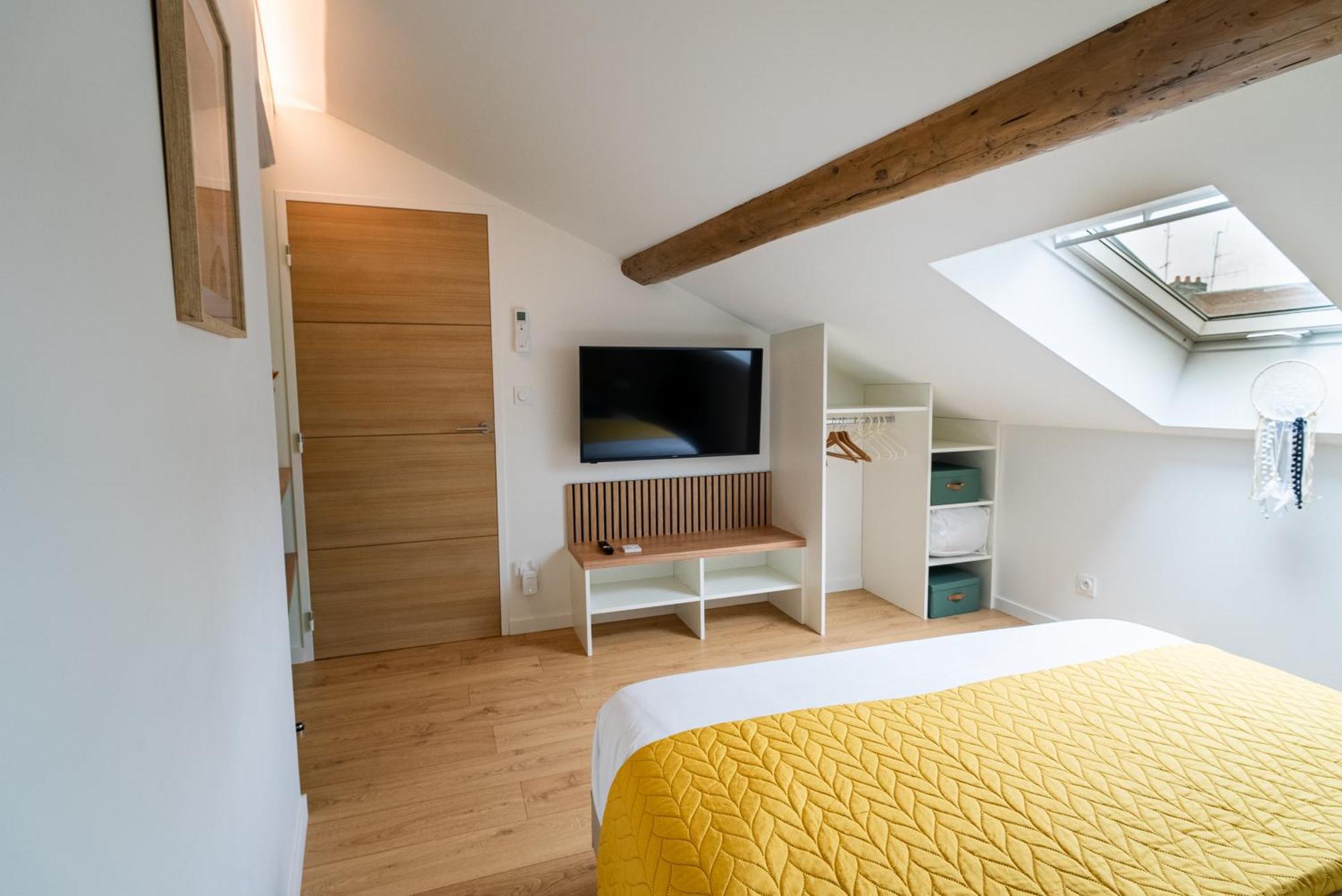 Au Duplex D'Or Centre Historique Apartment Безансон Екстериор снимка